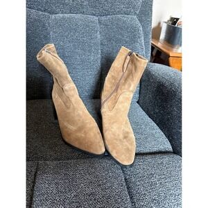 ZARA Tan Suede Block Heel Ankle Boots Side Zip Pointed Toe Women Size 40‎